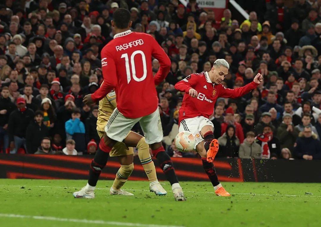 HTH,华体会科维托娃在快船比赛中战术调整，逆转引发热议！的简单介绍